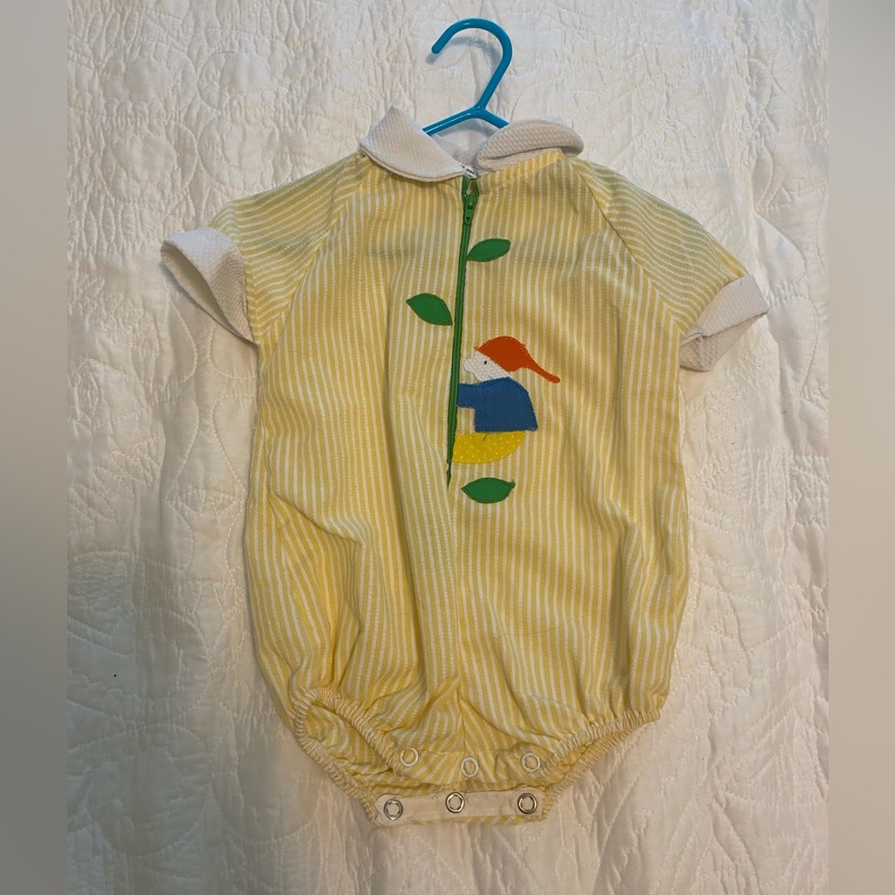 Vintage infant onesie. Size 9-12 months.